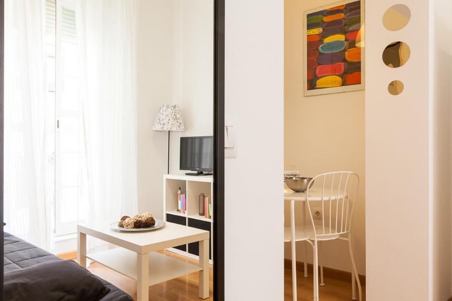 Peral Home Cozy Apartment Sevilla Eksteriør billede